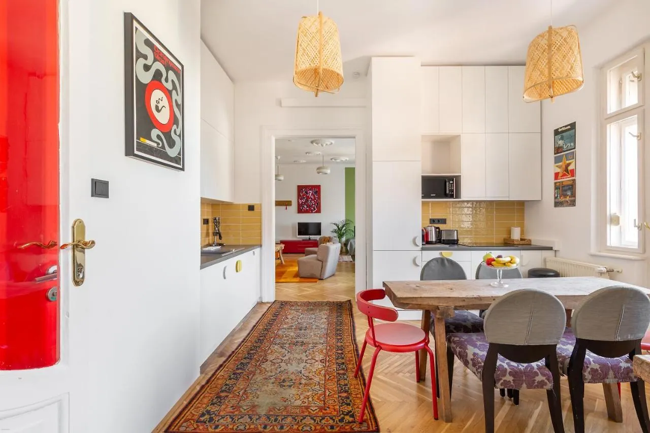 부다페스트 Huge & Stylish In The Center For Up To 20 People 아파트
