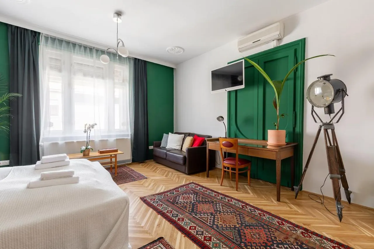 Huge & Stylish In The Center For Up To 20 People Apartment Budapest 0*,