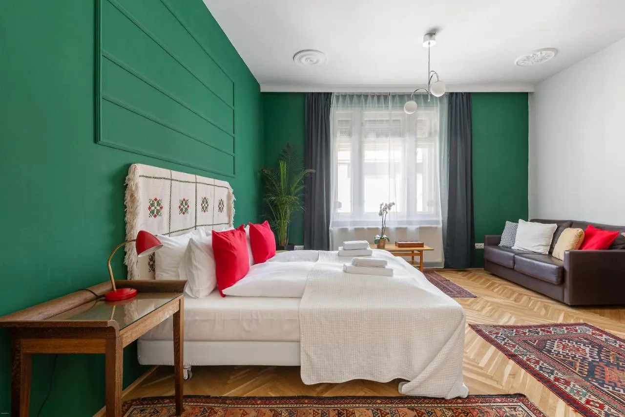 Huge & Stylish In The Center For Up To 20 People Apartment Budapest